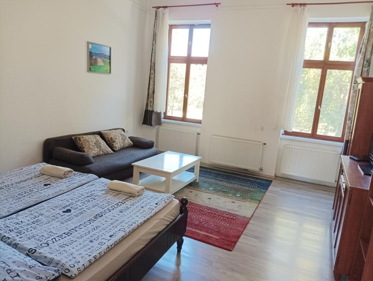 Sarahome1 Szegedin Exterior foto